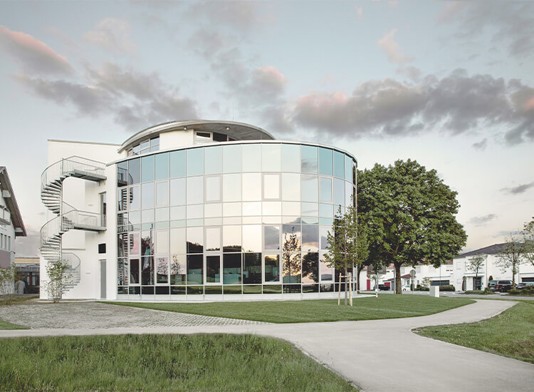 Almue Praezisionswerkzeug, Zell unter Aichelberg 01