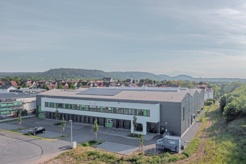 Neubau fuer die Firma InTaste Luftaufnahme Seite