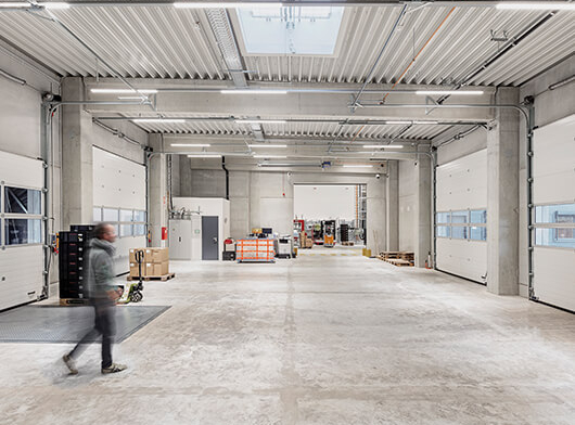 moerk-branchen-industrie-gewerbe-lagerhalle